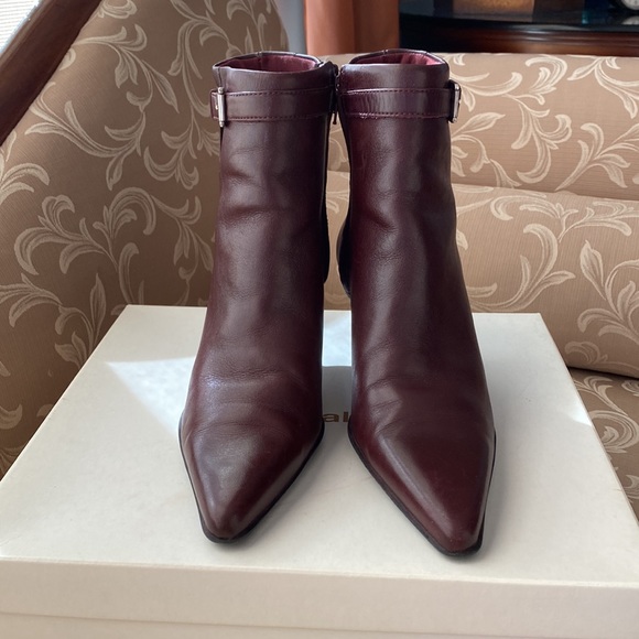 Naturalizer Shoes - 🌸 NATUALIZER BOOTIES